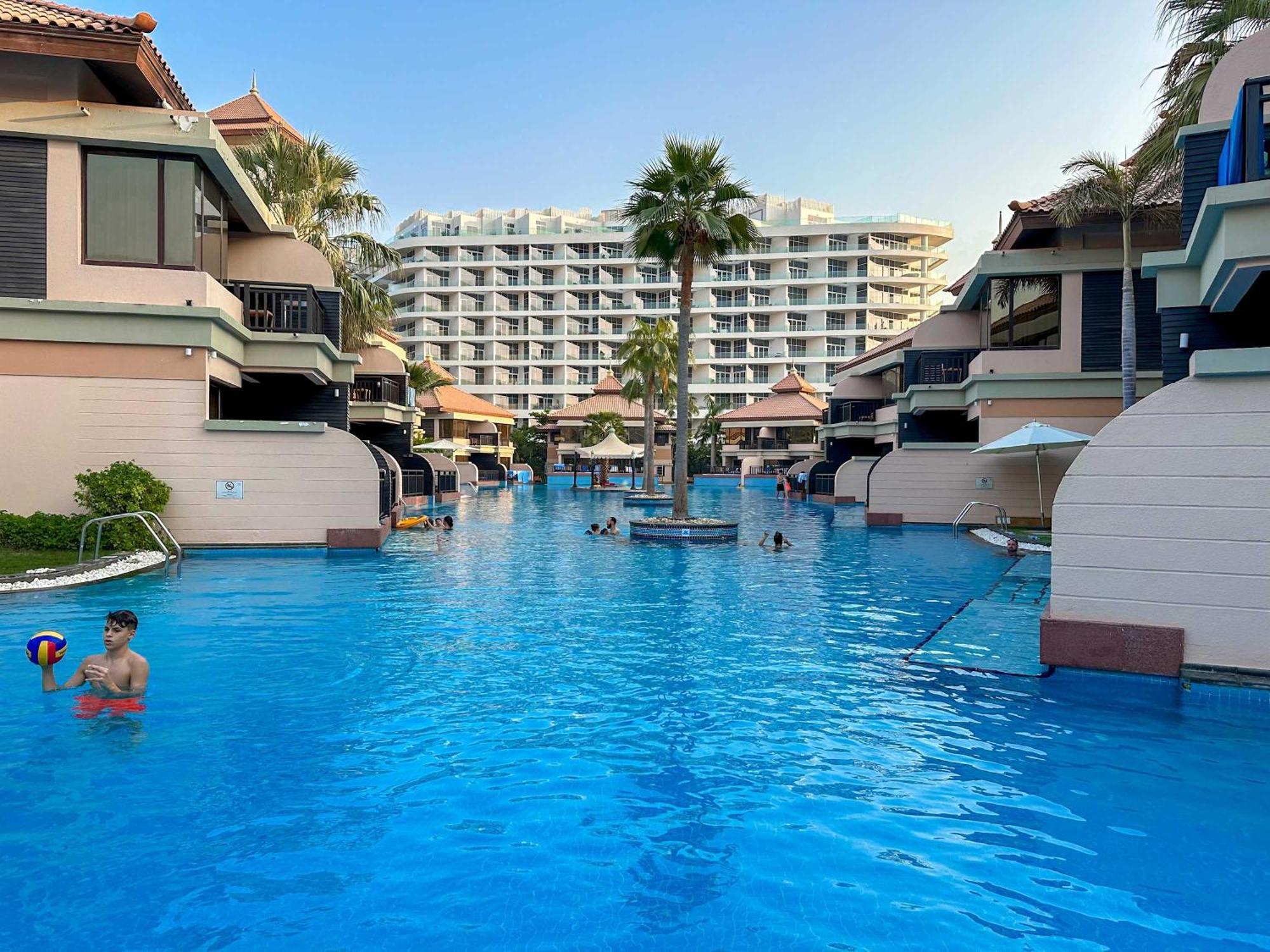 Fabulous 1 Bedroom Apartment At 5 Star Resort 두바이 외부 사진