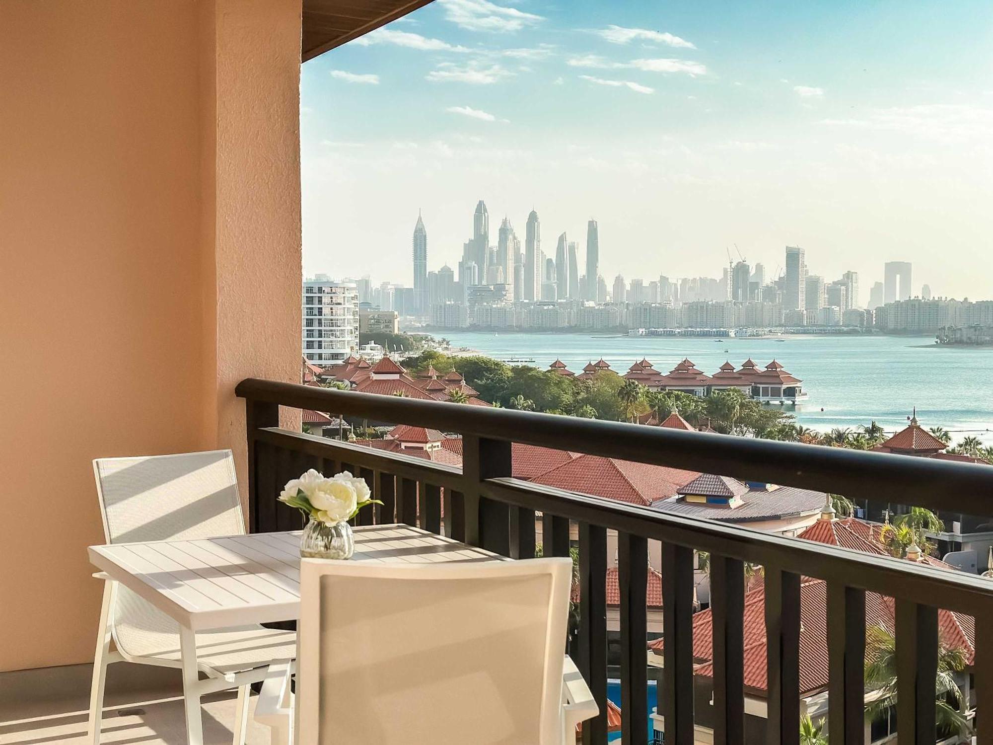 Fabulous 1 Bedroom Apartment At 5 Star Resort 두바이 외부 사진